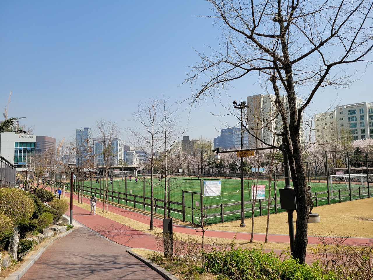 渐进入高潮 渐进入高潮